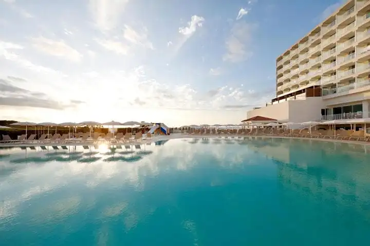 Palladium Hotel Menorca with pool