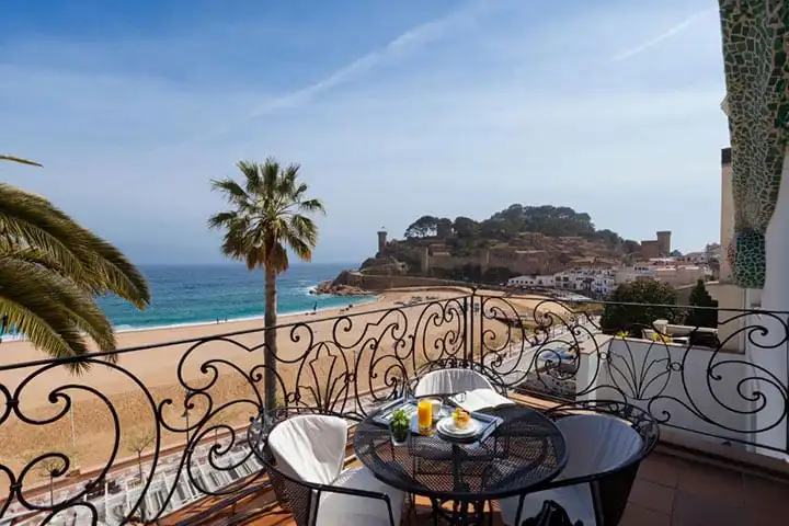 Tossa de Mar hotel with sea view