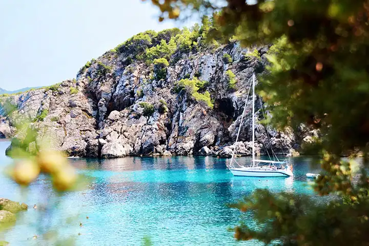 Boat hire in Ibiza