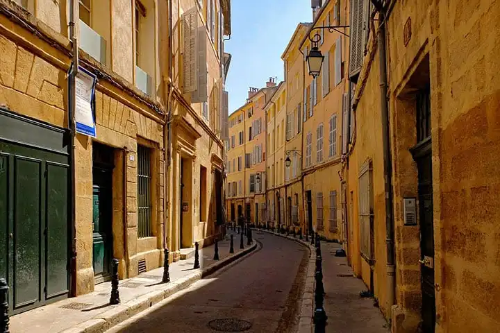 Visit Aix-en-Provence in 1 day: walking itinerary