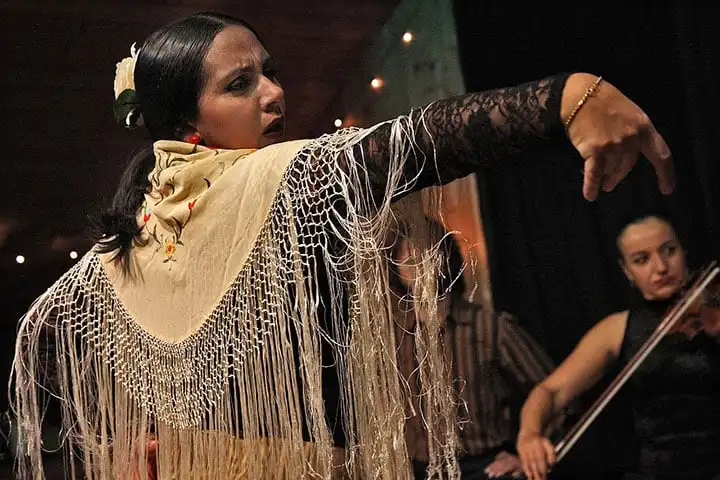 Attend a Flamenco show