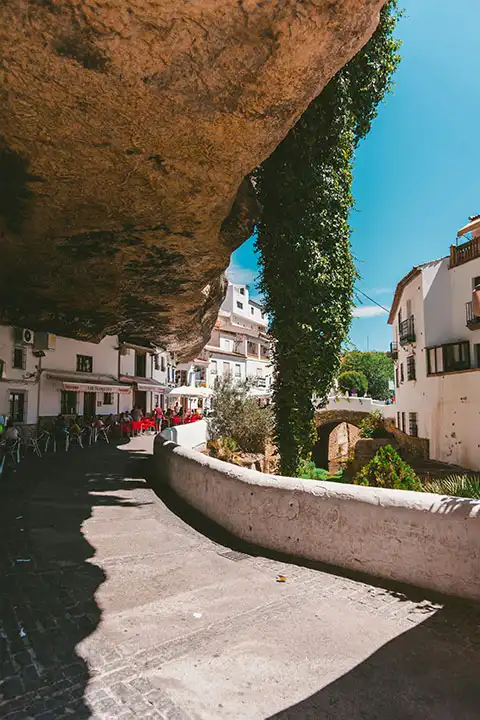 Setenil de las Bodegas excursion from Seville