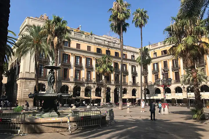 Plaça Reial, Barcelona