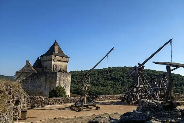 Visit the Château de Castelnaud