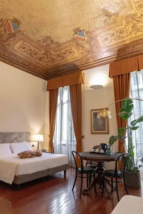 Hotel Bologna, central Turin