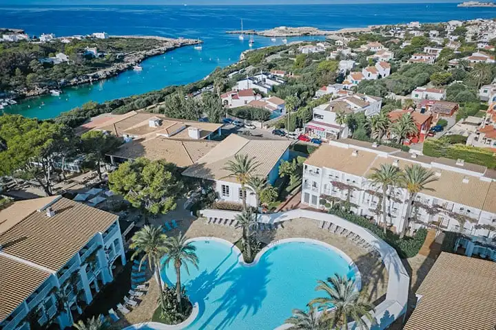 best hotel in Menorca: comparative guide