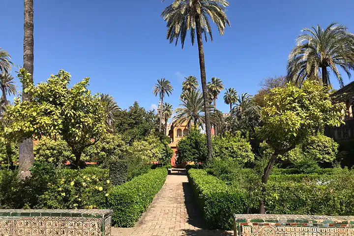 Visit the gardens of the Alcázar Palace