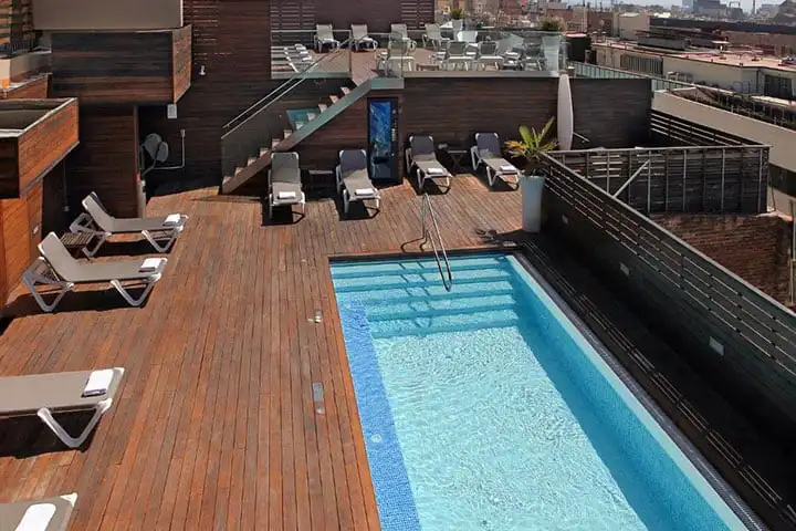 City-centre hotel in Barcelona with pool