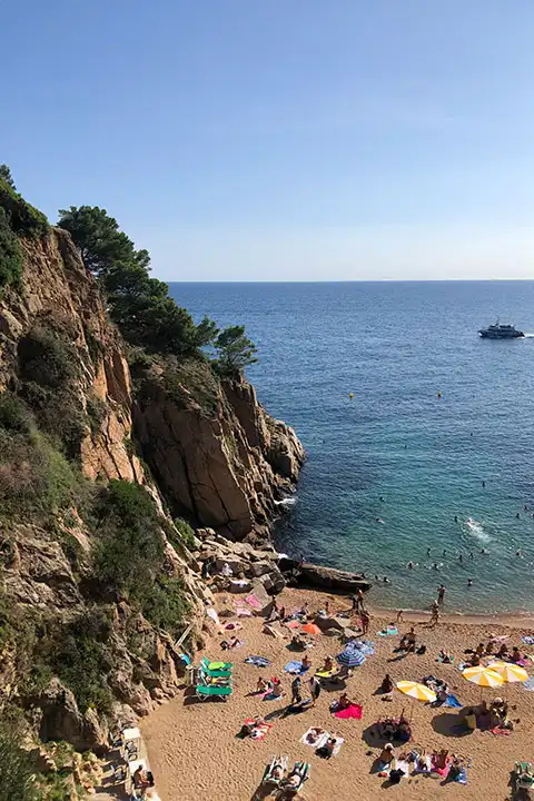 Enjoy the pretty beaches of Tossa de Mar