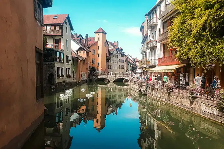 Visit the old town of Annecy