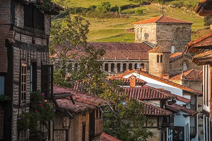 the most beautiful villages in Cantabria, Santillana