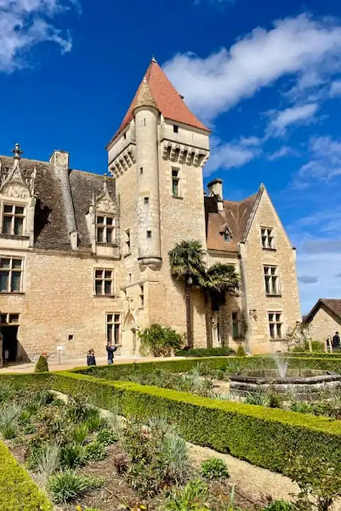 Visit the Château des Milandes